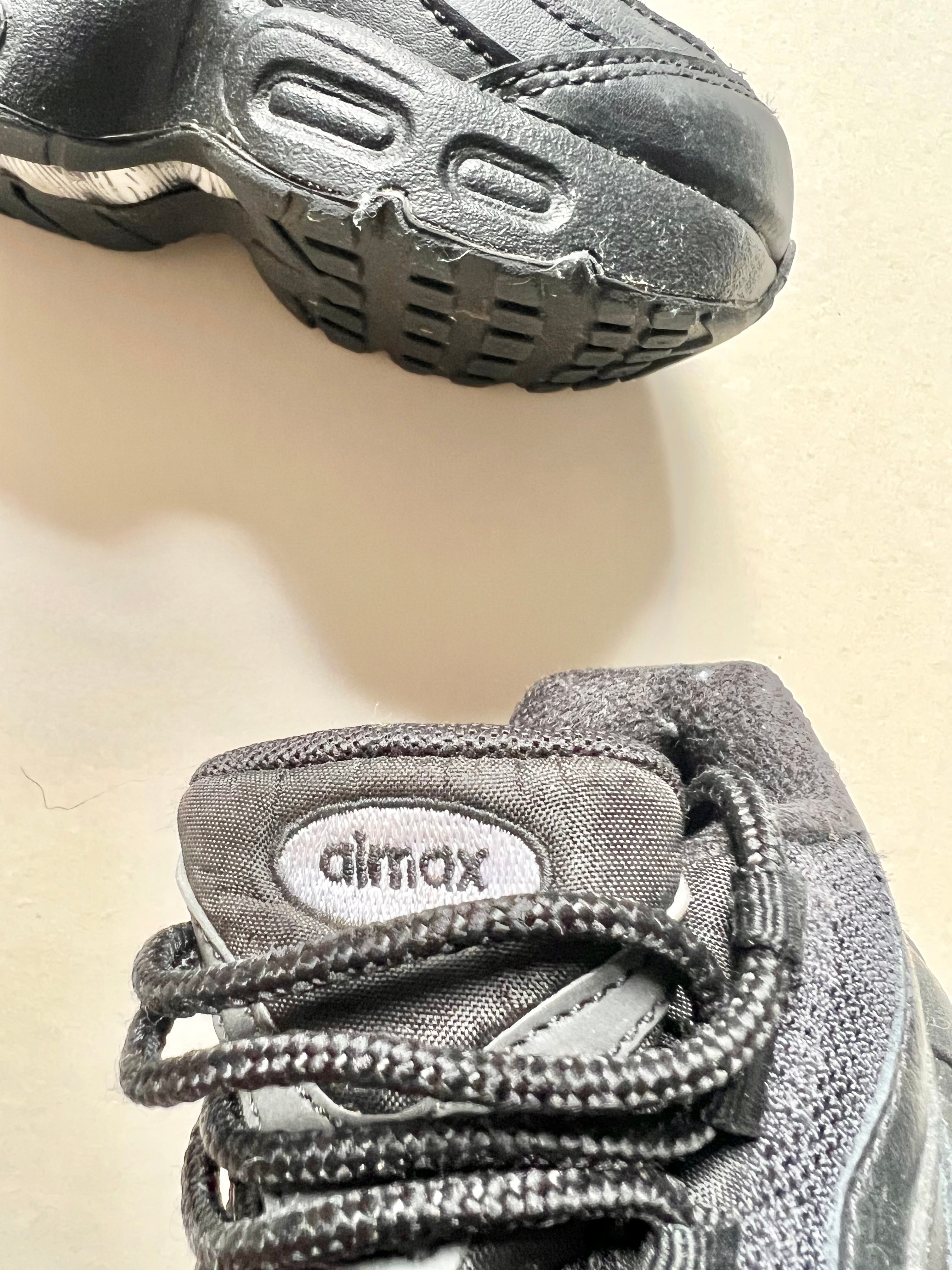 Nike Air Max Black Size 6.5