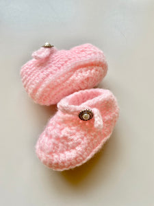 Hand Knitted Baby Shoes With Buttons 0-1 Month