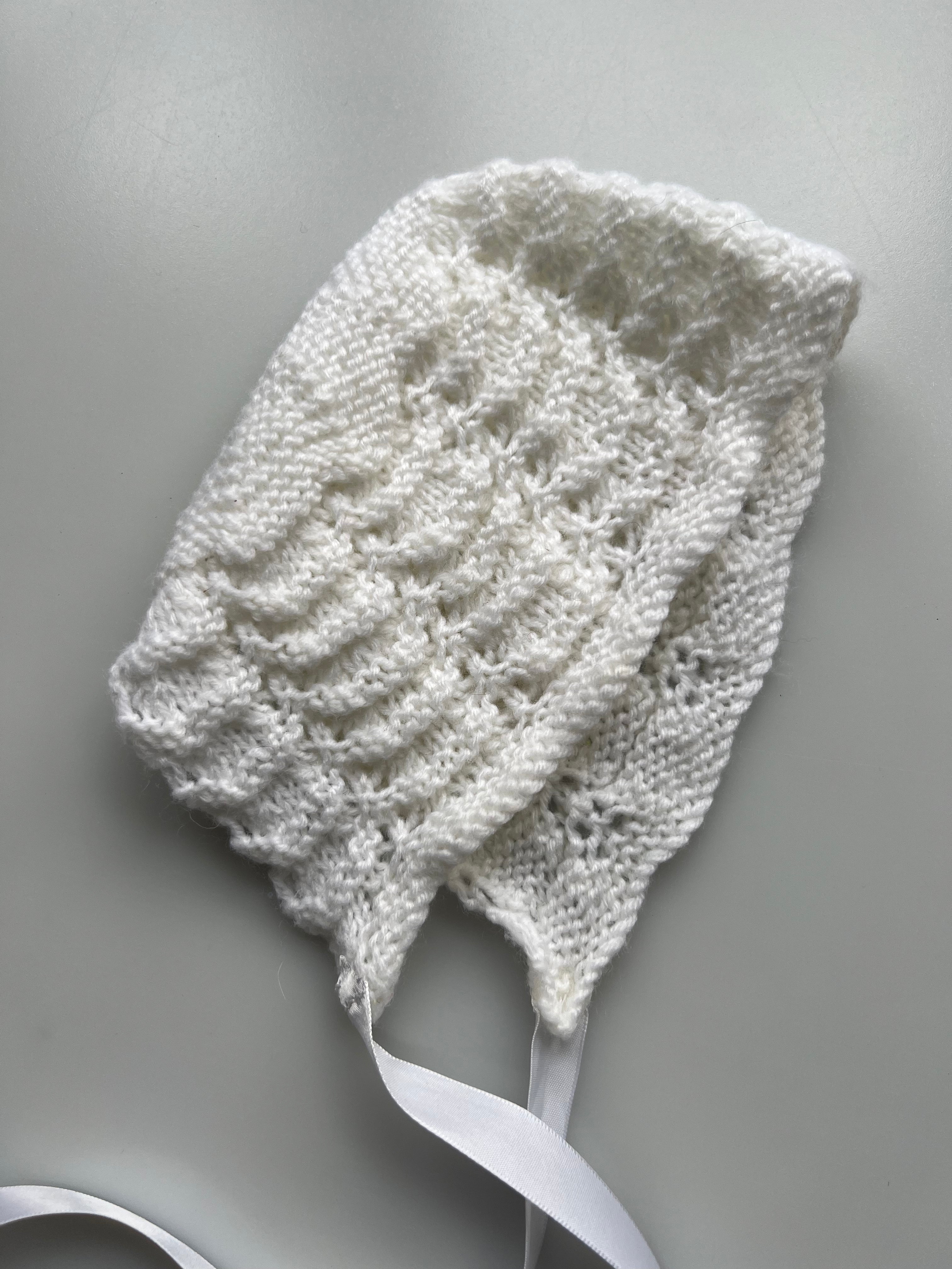 Hand Knitted Bonnet 3-6 Months